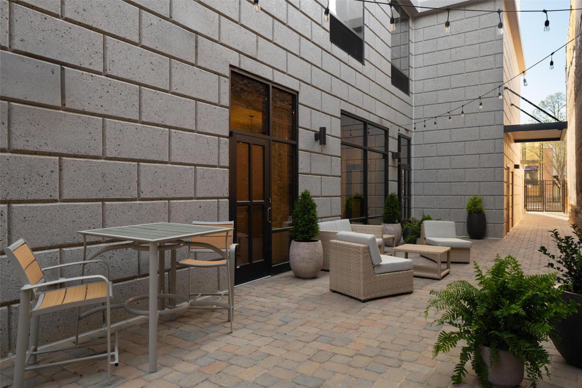 Hilton Garden Inn Greenville University Area Exterior foto